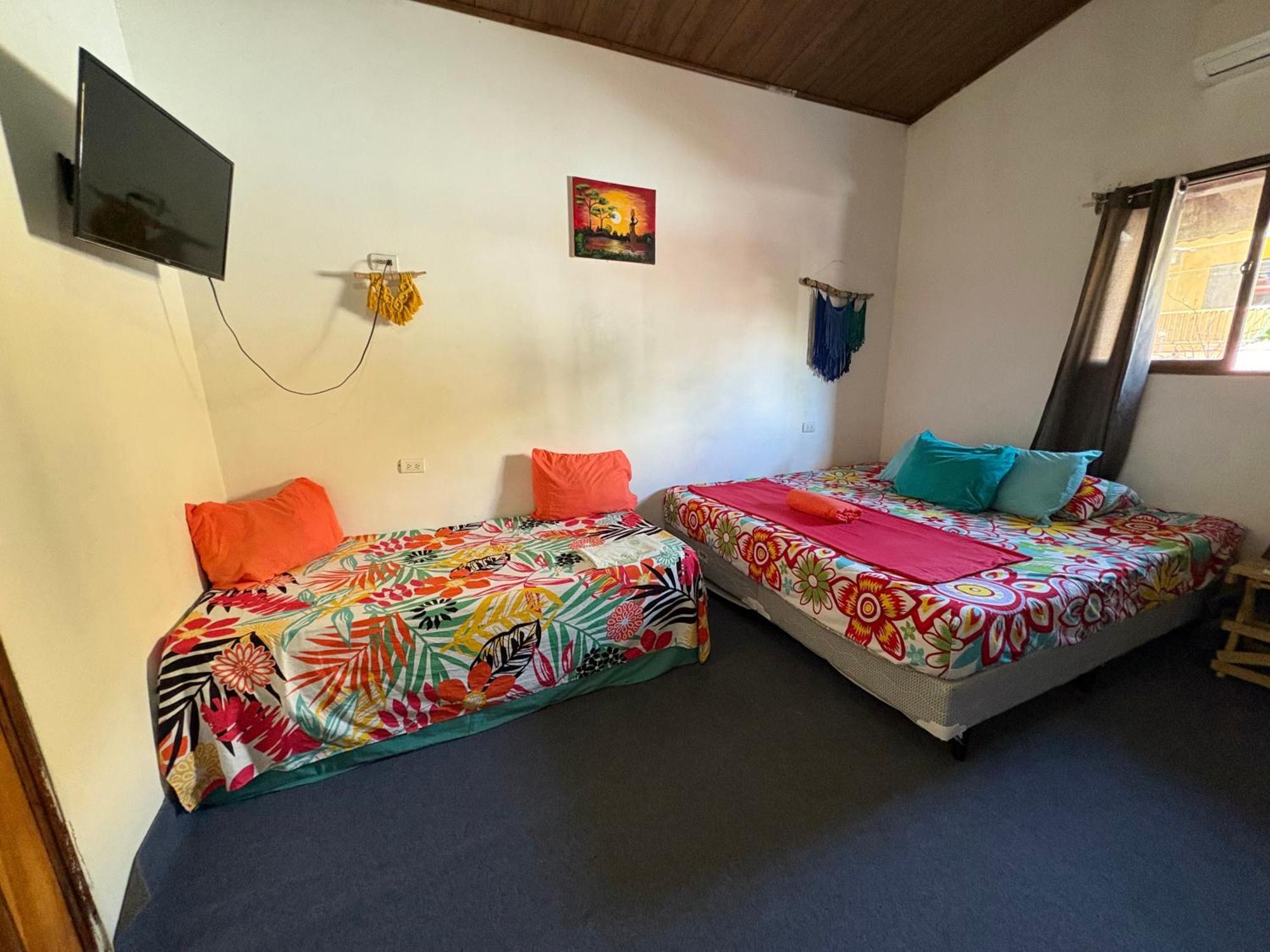 קפוס Passifloras Hostel מראה חיצוני תמונה